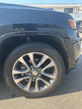 Used 2018 Jeep Grand Cherokee Overland image 13