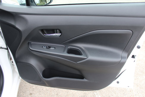 Used 2023 Nissan Versa SV w/ Trunk Package image 47