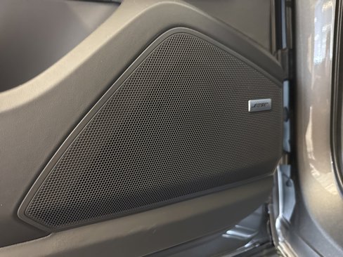 New 2025 Porsche Cayenne Turbo image 9