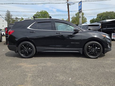 Used 2020 Chevrolet Equinox LT w/ Midnight Edition image 9