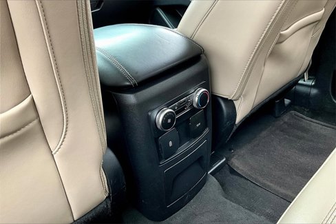 Used 2022 Ford Explorer XLT w/ Equipment Group 202A image 23