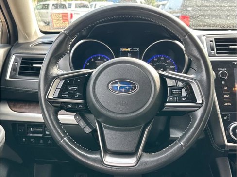 Used 2019 Subaru Outback 2.5i Limited image 16