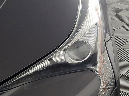 Used 2018 Toyota Prius Three image 13