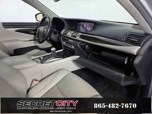 Used 2015 Lexus LS 460 AWD image 31