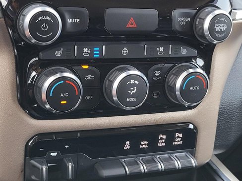 Used 2022 RAM 1500 Laramie image 23