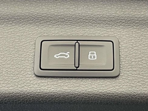 New 2025 Audi Q3 2.0T Premium Plus image 21