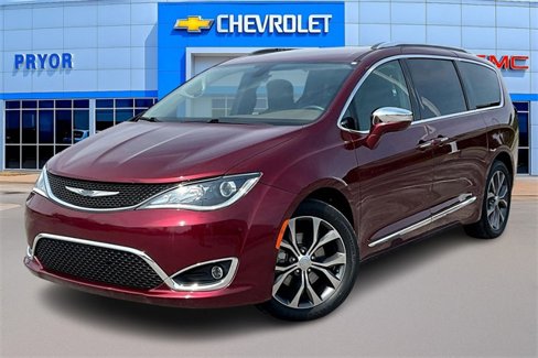Used 2018 Chrysler Pacifica Limited image 3