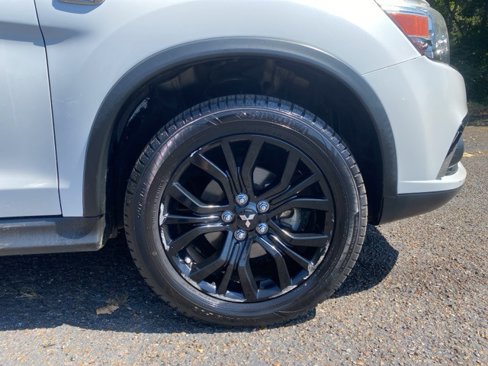 Used 2017 Mitsubishi Outlander Sport LE image 9