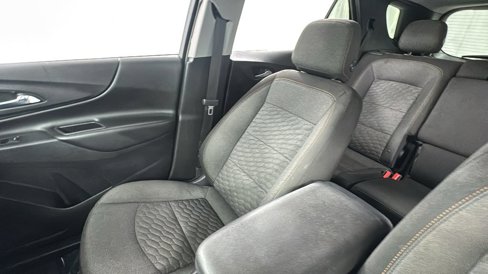 Used 2020 Chevrolet Equinox LT image 13