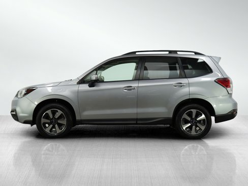 Used 2018 Subaru Forester 2.5i Premium image 2