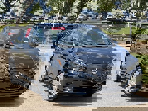 Certified 2023 Nissan Leaf S image 2