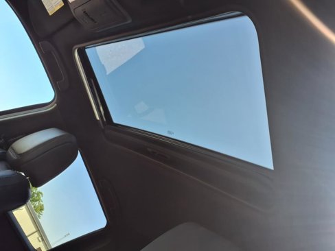 Used 2022 Nissan Frontier PRO-4X image 12