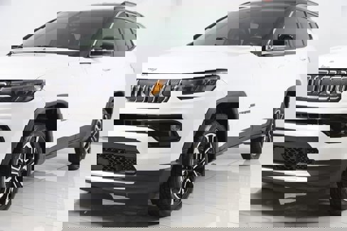 Used 2022 Jeep Compass Limited image 48