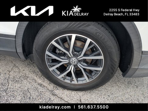 Used 2019 Volkswagen Tiguan SE image 18
