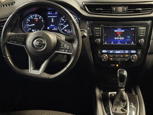 Used 2018 Nissan Rogue SV image 22
