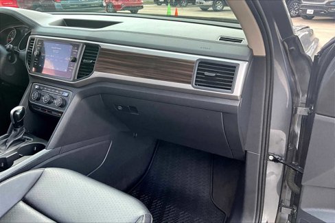 Used 2021 Volkswagen Atlas SE image 18
