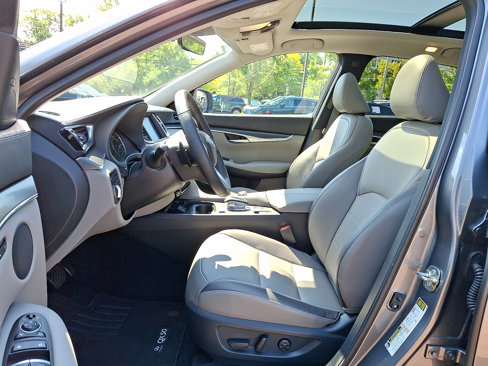 Certified 2024 INFINITI QX50 Luxe image 13