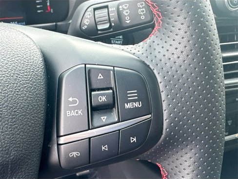 Used 2024 Ford Escape ST-Line image 9
