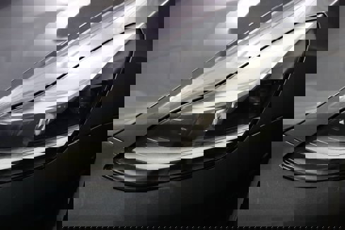 Used 2023 Tesla Model 3 Standard Range image 5