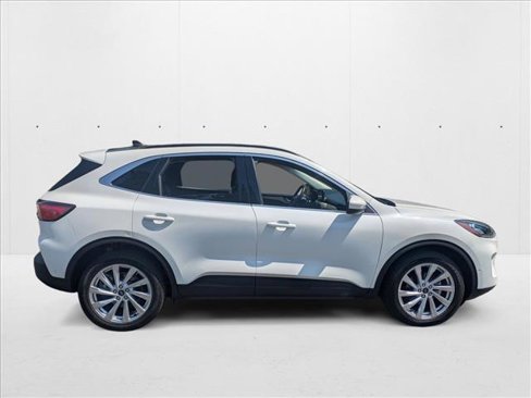 Used 2021 Ford Escape Titanium w/ Titanium Elite Package image 4