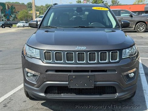Used 2017 Jeep Compass Latitude w/ Cold Weather Group image 6