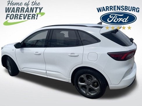 Used 2023 Ford Escape ST-Line w/ Cold Weather Package image 5