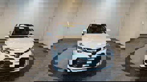 Used 2020 Toyota Camry LE image 3