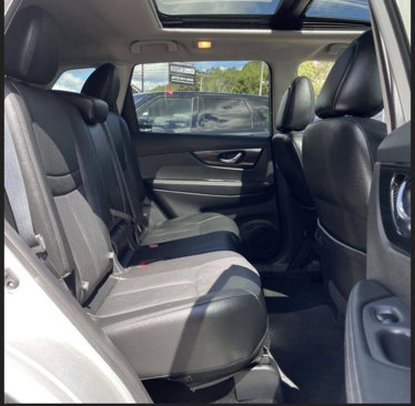 Used 2017 Nissan Rogue Sport SL w/ SL Premium Package image 20