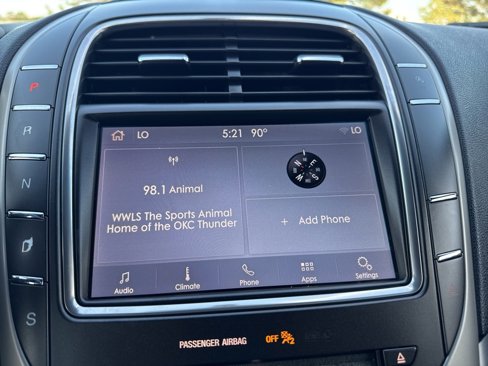 Used 2019 Lincoln Nautilus FWD image 6