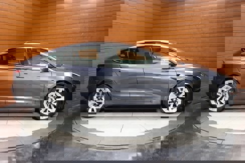 Used 2022 Tesla Model 3 Standard Range image 21