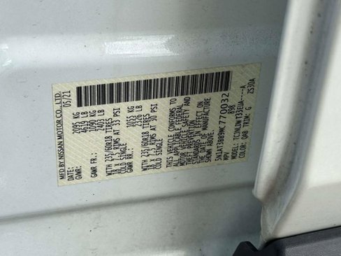 Used 2021 Nissan Rogue SV image 12