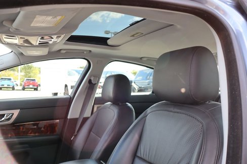 Used 2009 Jaguar XF Premium image 26