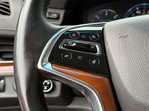 Used 2015 Cadillac Escalade Premium image 34