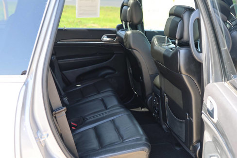 Used 2020 Jeep Grand Cherokee Limited w/ Luxury Group II image 12
