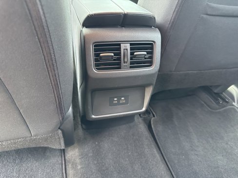 Used 2021 Nissan Rogue SV image 29