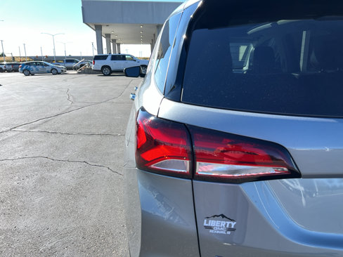 Used 2023 Chevrolet Equinox Premier image 4