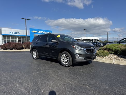 Used 2018 Chevrolet Equinox LT w/ Sun & Infotainment Package image 3