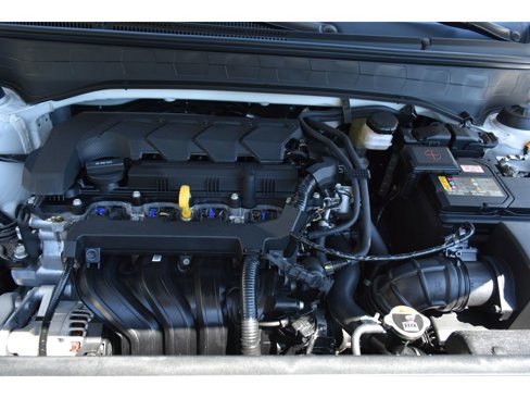New 2025 Hyundai Venue SEL image 9