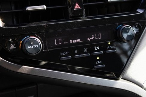 Used 2022 Toyota Camry LE image 31