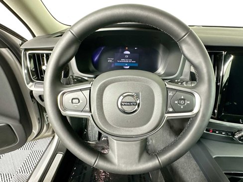 Certified 2025 Volvo S60 B5 Core image 11