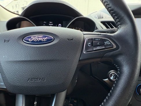 Used 2017 Ford Escape Titanium image 24