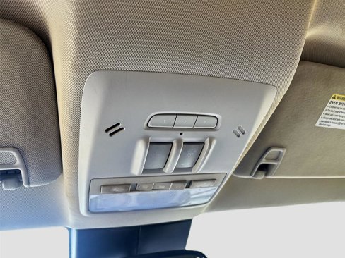 Used 2019 Buick Encore Essence image 25