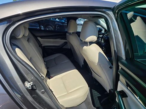 Used 2019 MAZDA MAZDA3 Sedan w/ Preferred Package image 18