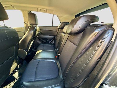 Used 2016 Chevrolet Trax LT w/ LT Convenience Package image 23