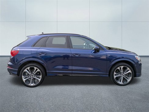 Used 2021 Audi Q3 2.0T Premium Plus w/ Premium Plus Package image 2