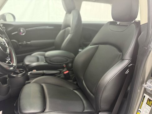 Used 2019 MINI Cooper S w/ Signature Upholstery Package image 9