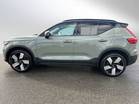 Certified 2023 Volvo XC40 Recharge Ultimate w/ Protection Package Premier image 10
