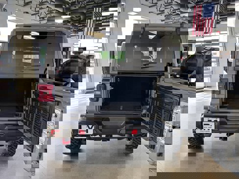 Used 2021 Jeep Wrangler Unlimited Rubicon w/ Uconnect 4C Nav & Sound Group image 9