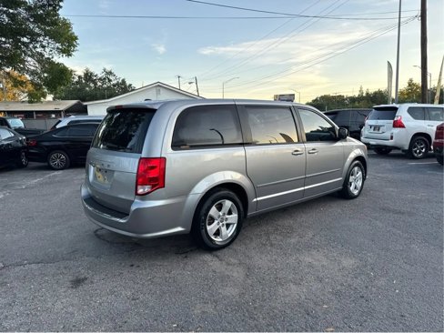 Used 2016 Dodge Grand Caravan SE w/ Quick Order Package 29E SE image 5