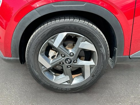 Used 2022 Hyundai Venue Limited image 30
